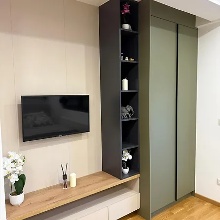 Crnjanski Ягодина